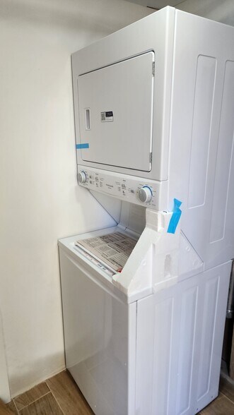 Brand new laundry unit - 37 Drew Ave
