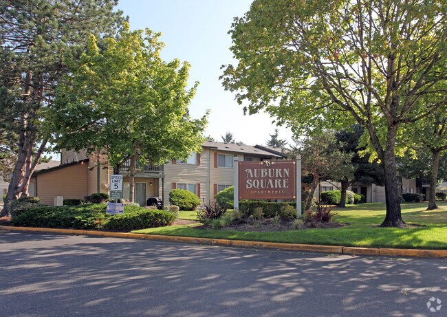 Building Photo - Auburn Square