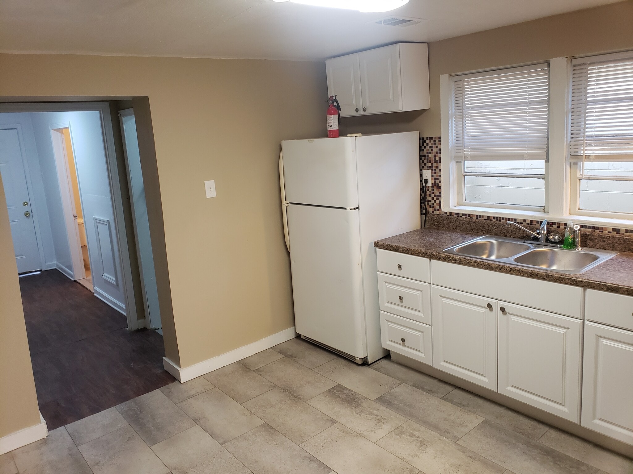 Kitchen - 43 Lissner Ave