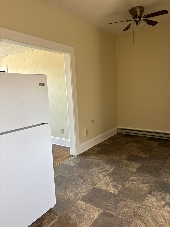 Building Photo - 117 Whitetop Rd