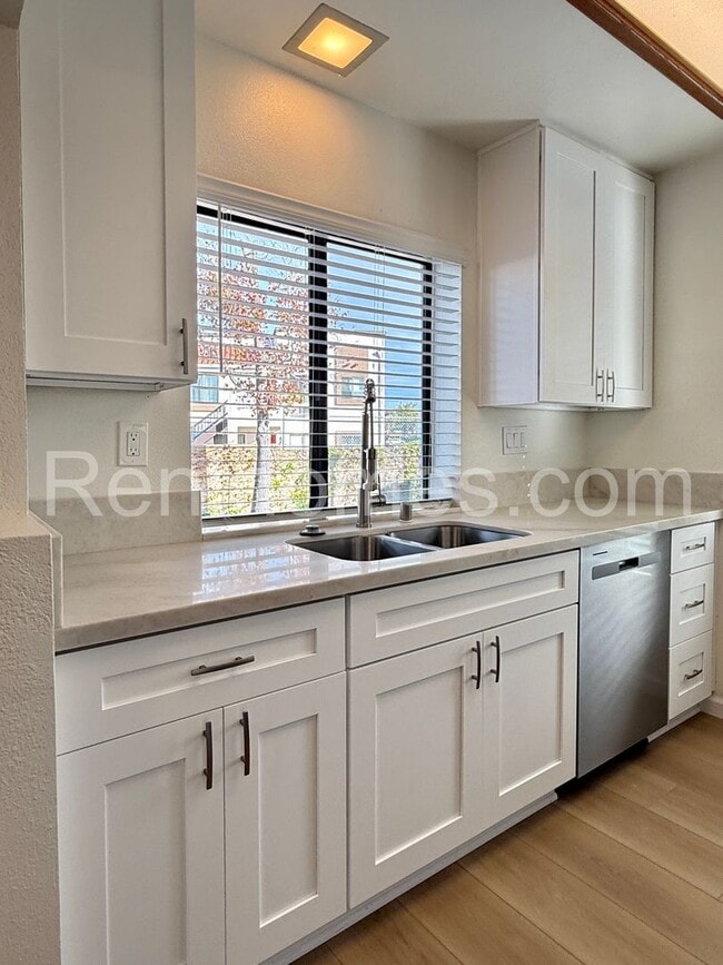 Building Photo - 8480 New Salem St