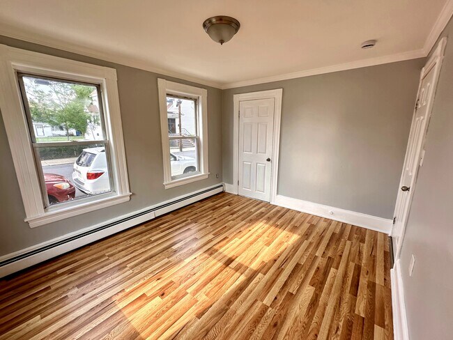 Building Photo - 119 Andover St
