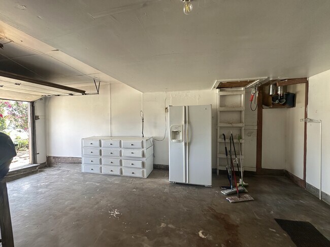 Building Photo - 2628 Keats Pl