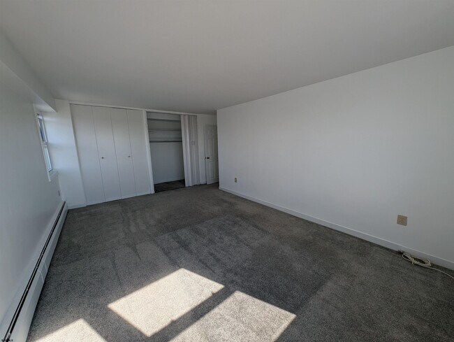 Building Photo - 3817 Ventnor Ave