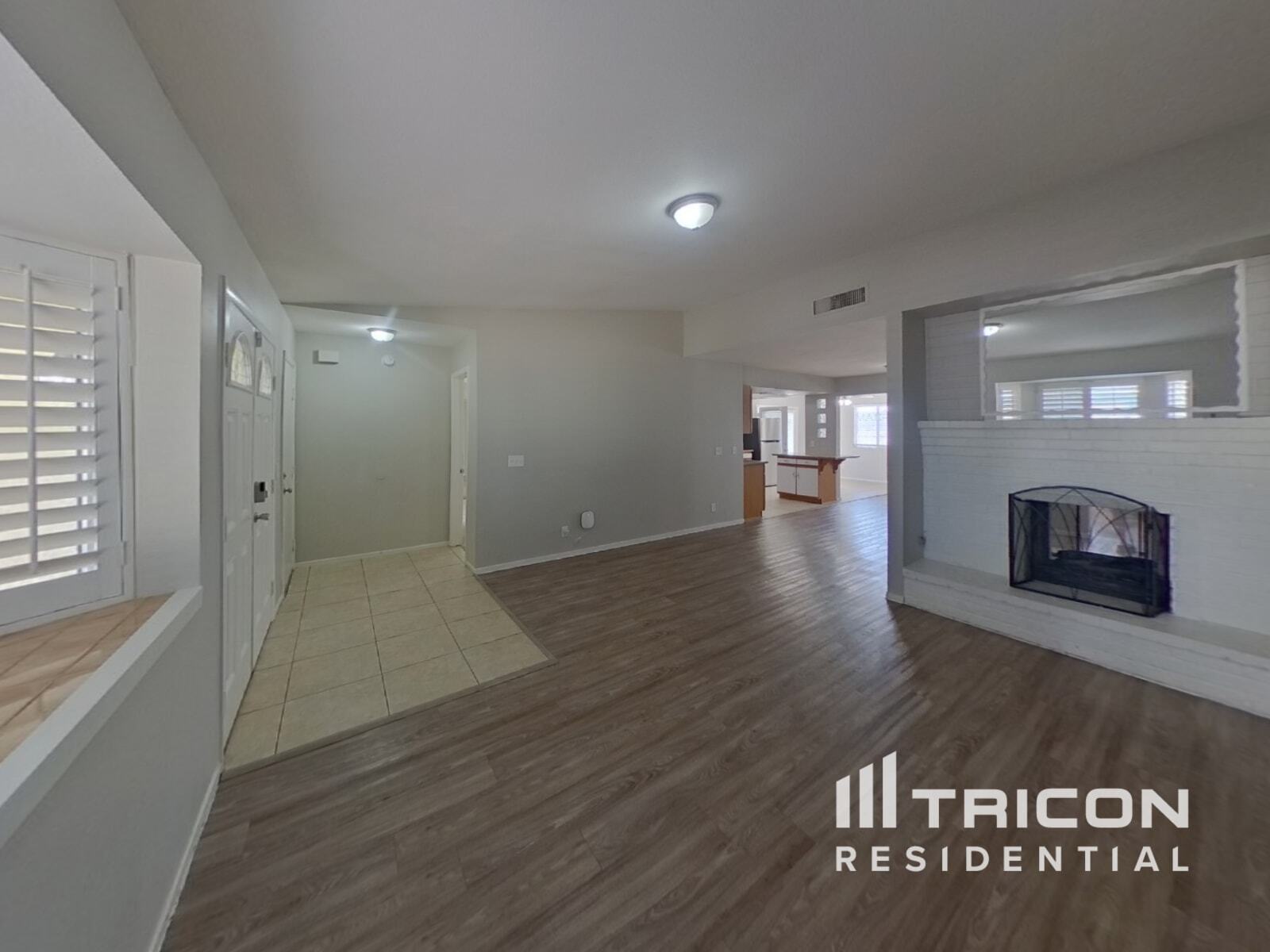 Building Photo - 5723 Deer Valley Dr