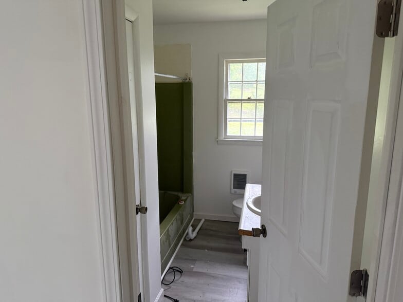 Building Photo - 440 N 20th St