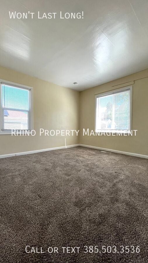 Building Photo - 3353 Porter Ave