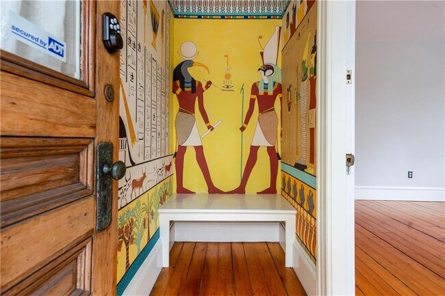 Building Photo - 37 Evergreen St