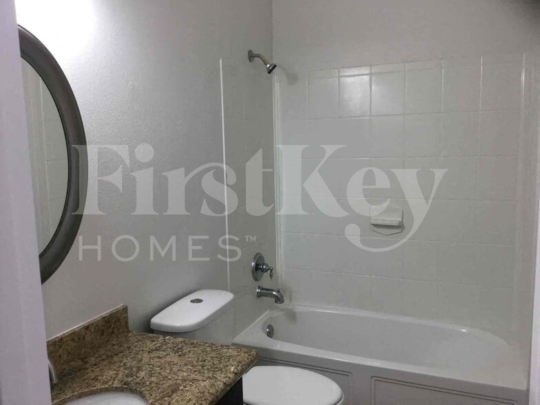 Building Photo - 21735 Orange Maple Ct