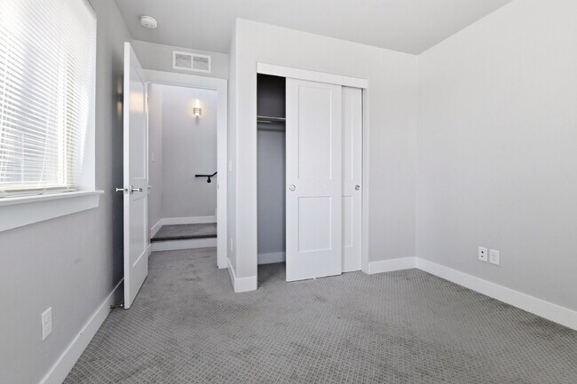 Building Photo - $2,890.95, 2-bed, 2.5-bath, located in Denver with a rooftop terrace.