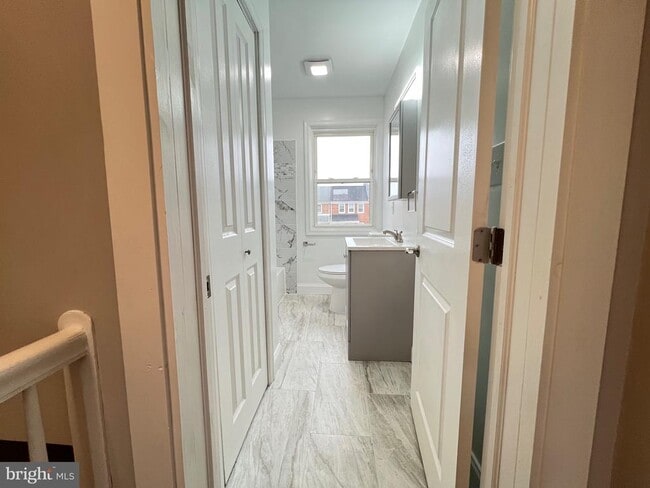 Building Photo - 7255 Stratton Way
