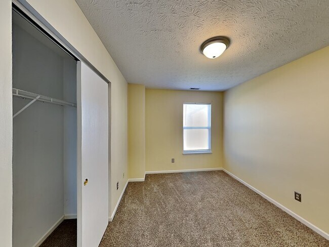 Building Photo - 11324 Water Birch Dr