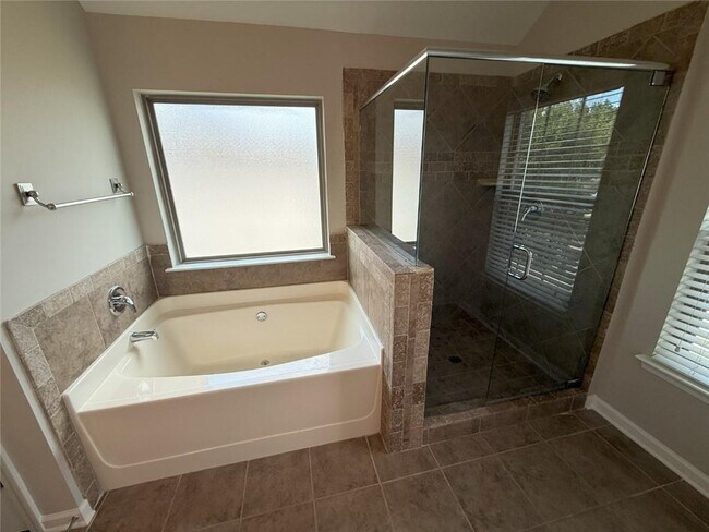 Building Photo - 5715 Bucknell Trace