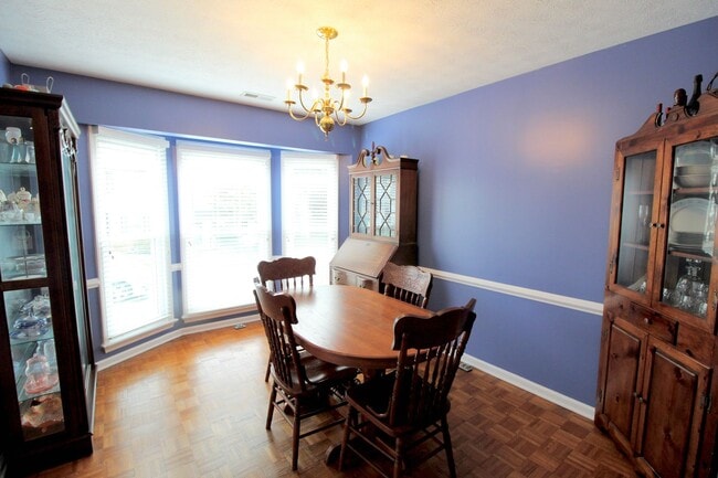 Building Photo - Charming 3-Bedroom Townhome for Rent with ...