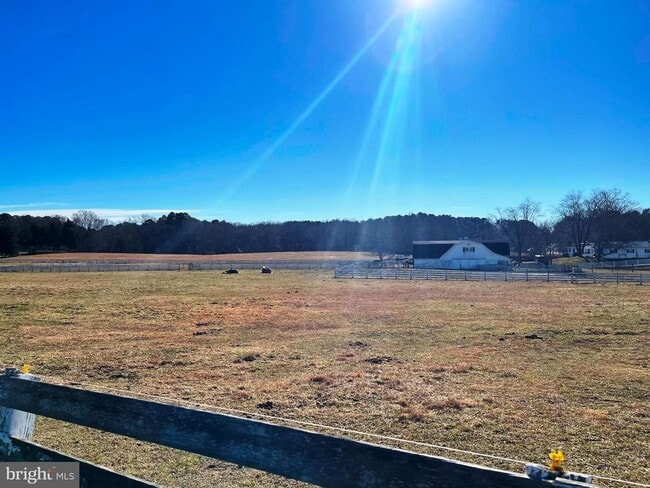 Building Photo - 44972 Serenity Farm Ln