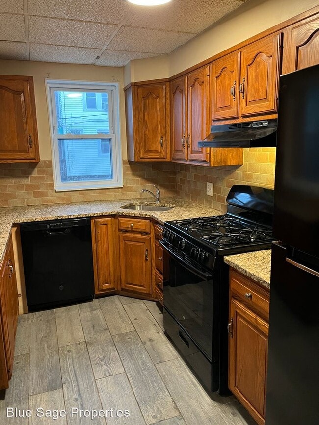 Building Photo - 3 br, 1 bath House - 126 Normandy Rd