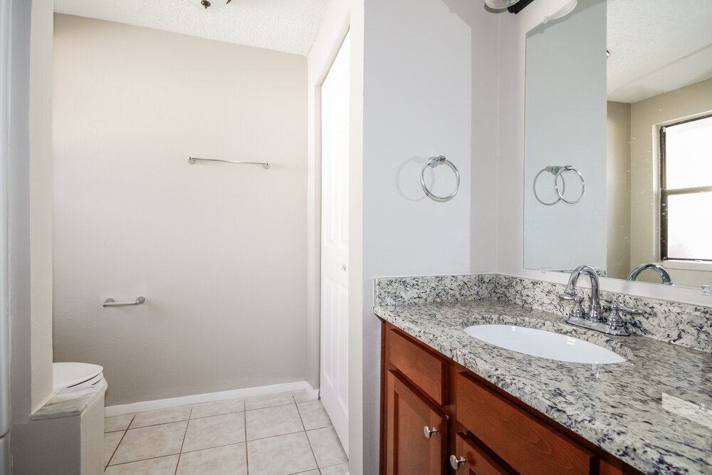 Building Photo - 602 Cedar Grove Dr