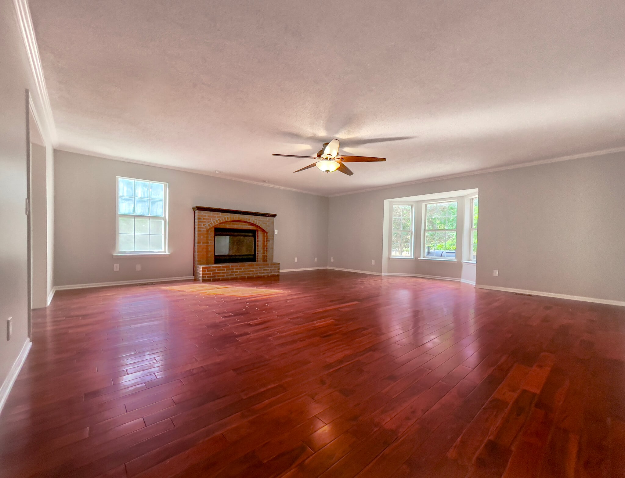 Massive Family Room - 5421 NW Walden Dr