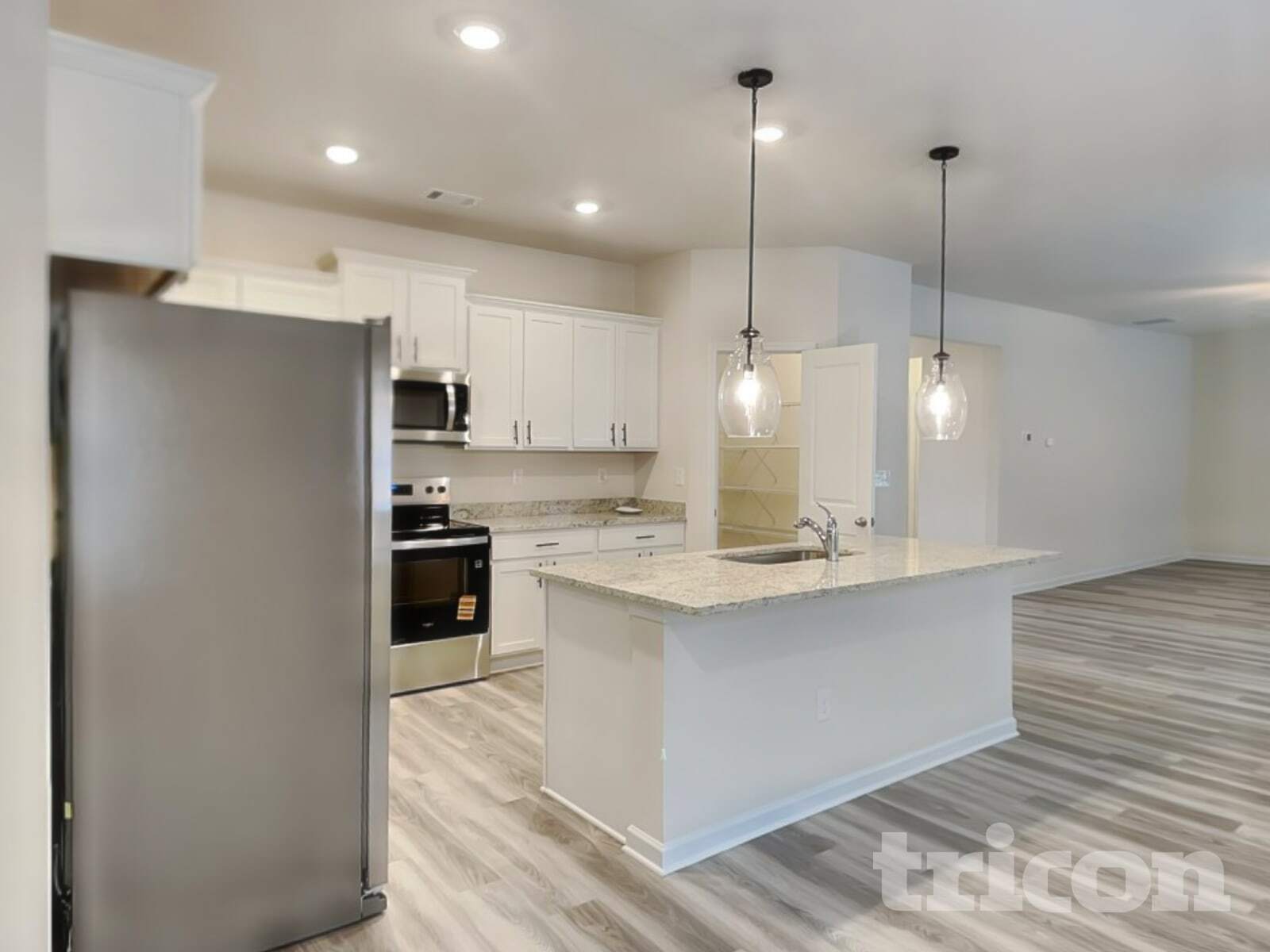 Building Photo - 288 Oliver Dr