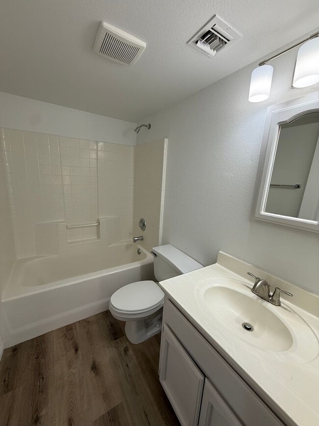 Building Photo - 4 BEDROOM IN RANCHO SERENO - FRESHLY REMODELED