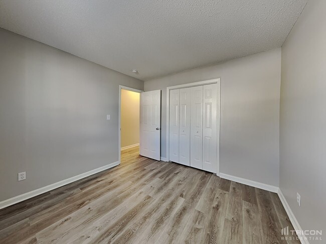 Building Photo - 4844 Silverdene St