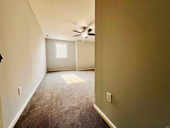 Building Photo - 2119 Meadowsweet Pkwy