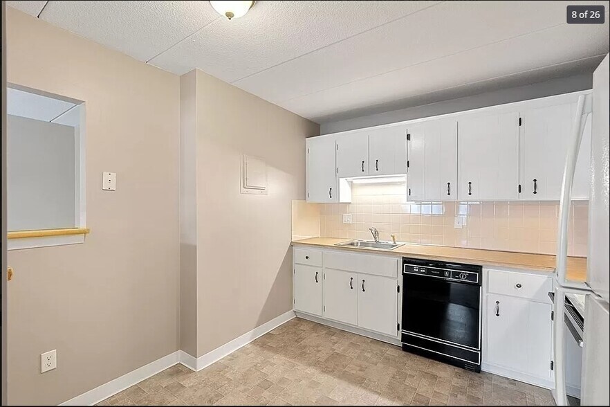 Building Photo - 43-51-51 Albion St