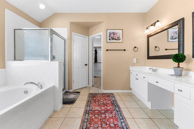 Building Photo - 15150 Galena Dr