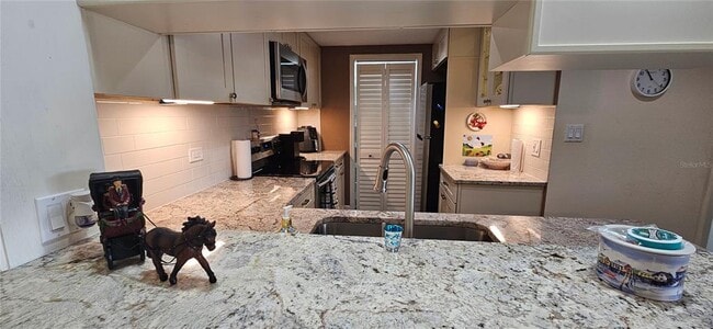 Building Photo - 36750 US Hwy 19 N