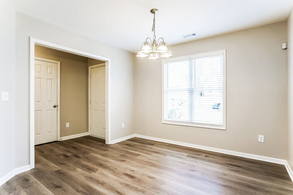 Building Photo - 4009 Scofield Dr