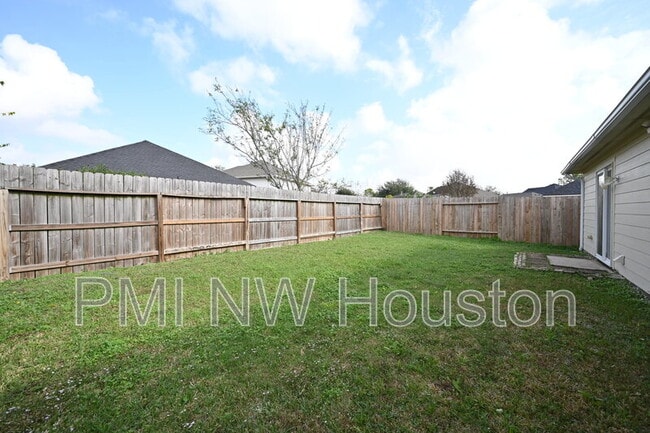 Building Photo - 1506 York Creek Dr