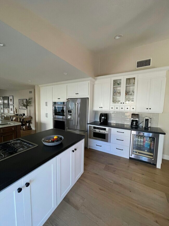 Building Photo - 48 Red Rock