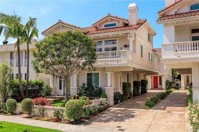 Building Photo - 307 N Broadway