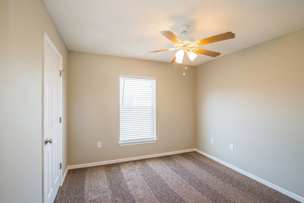 Building Photo - 8730 Lancashire Dr