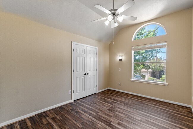 Building Photo - 24822 Dutton Point Dr