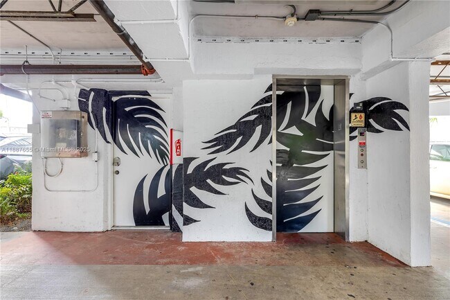 Building Photo - 520 SW 5th St