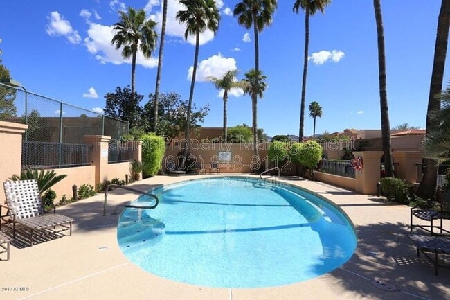 Building Photo - 8602 E Vista Del Lago