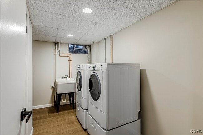 Building Photo - 63 Higby Rd