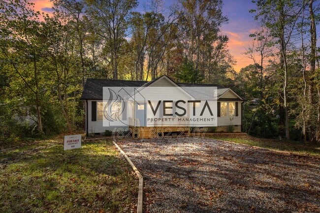 Primary Photo - 9 Silent Pl