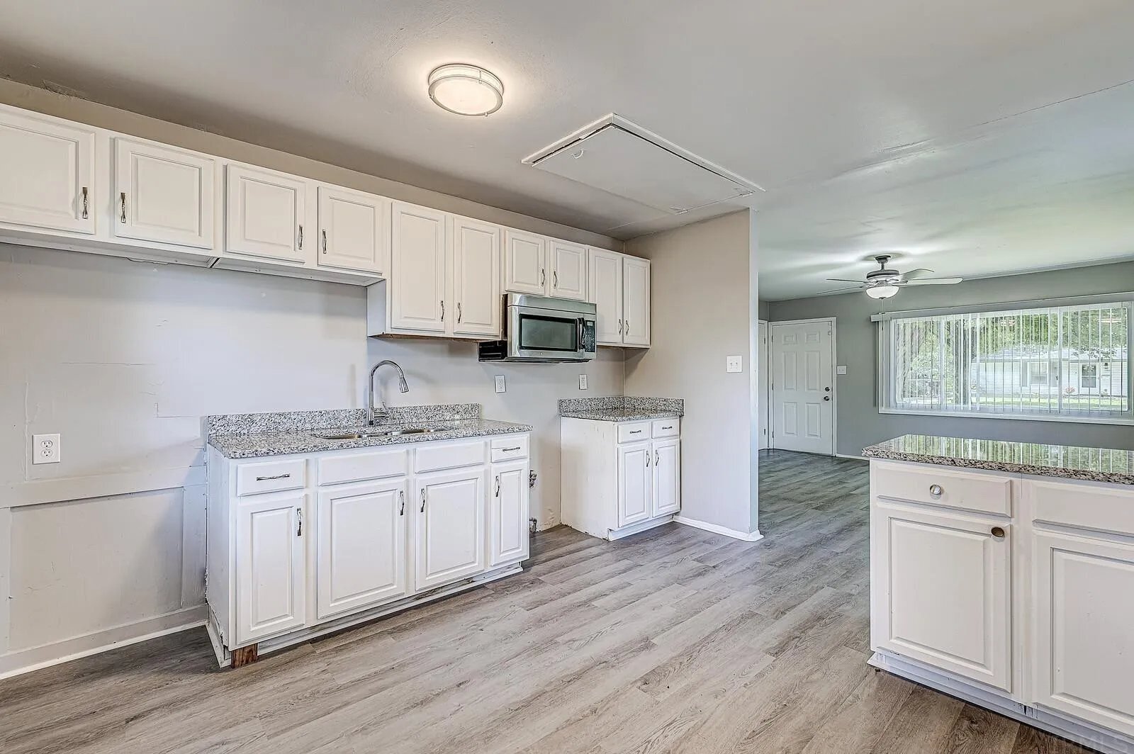 Building Photo - 1302 Brummit Ln