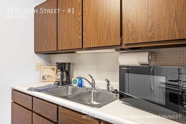 Building Photo - 1935 38th St