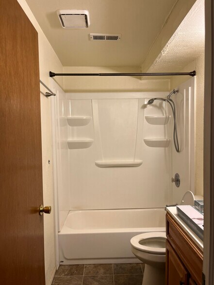 Building Photo - 1241 Fir St