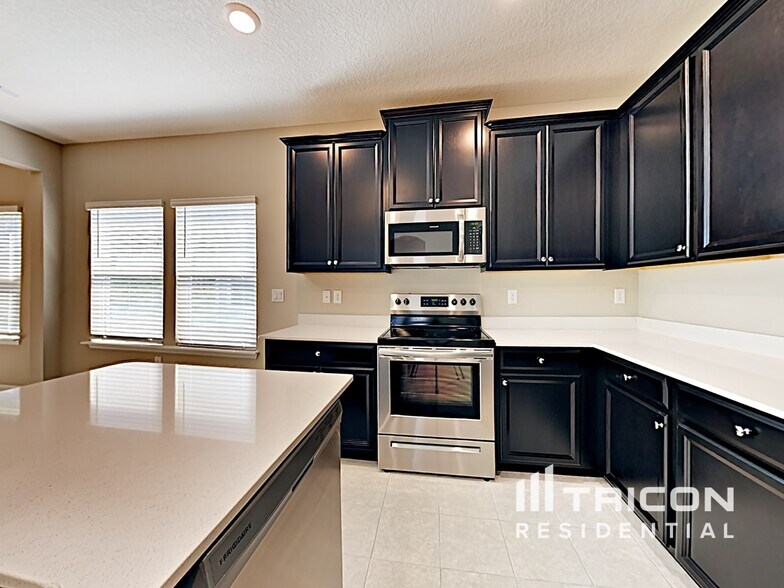 Building Photo - 10197 Pavnes Creek Dr