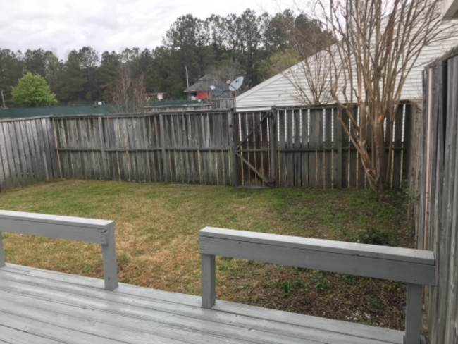 Building Photo - 2140 Fox Run Dr