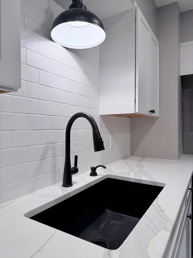 Building Photo - 34 Bakerdale Rd