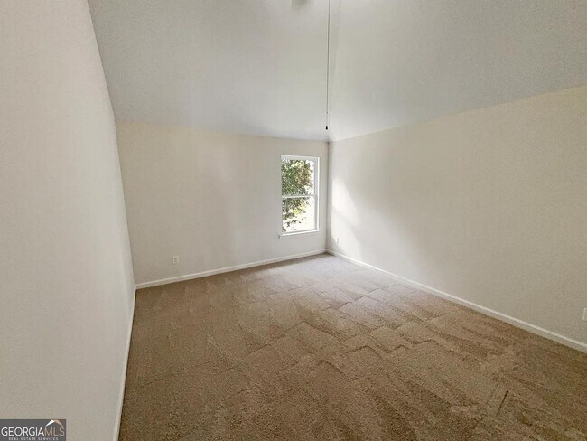 Building Photo - 5 Bedroom Single Family Home in Braselton