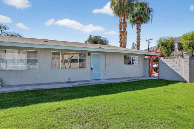 Building Photo - 44440 Acacia Dr