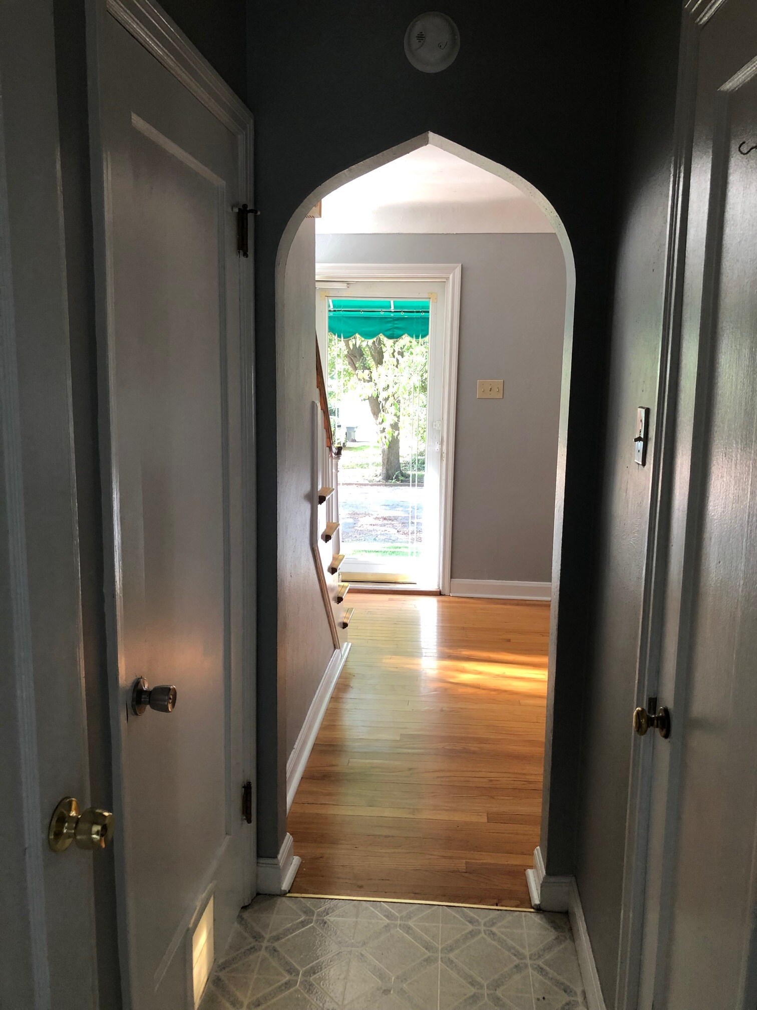 hallway connecting kitchen and living room - 6959 Pernod Ave