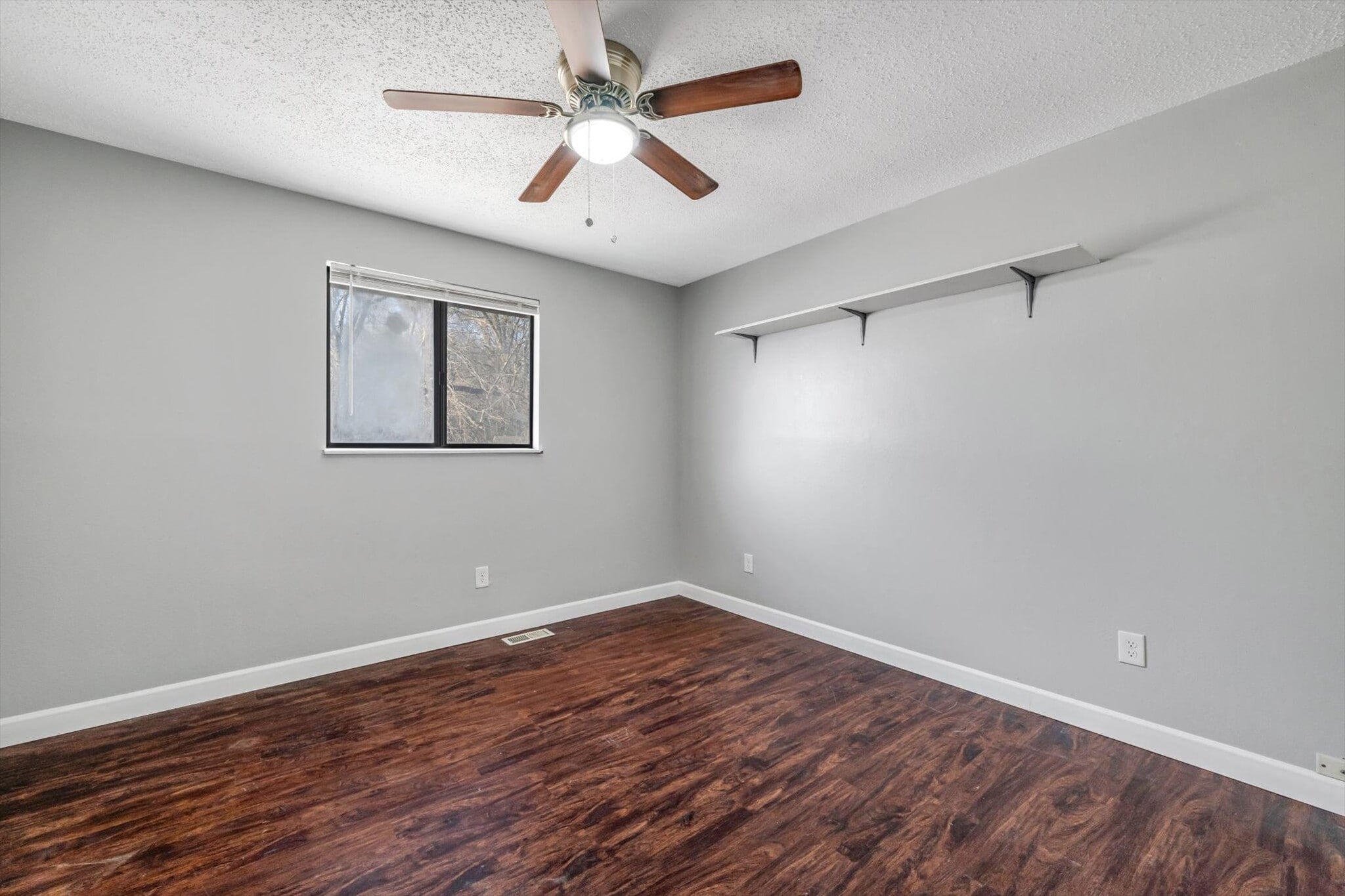 Building Photo - 11 Carriage Lane