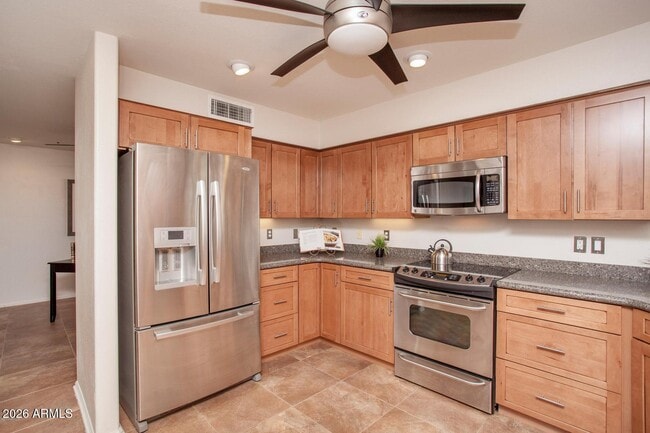 Building Photo - 7771 E Foxmore Ln